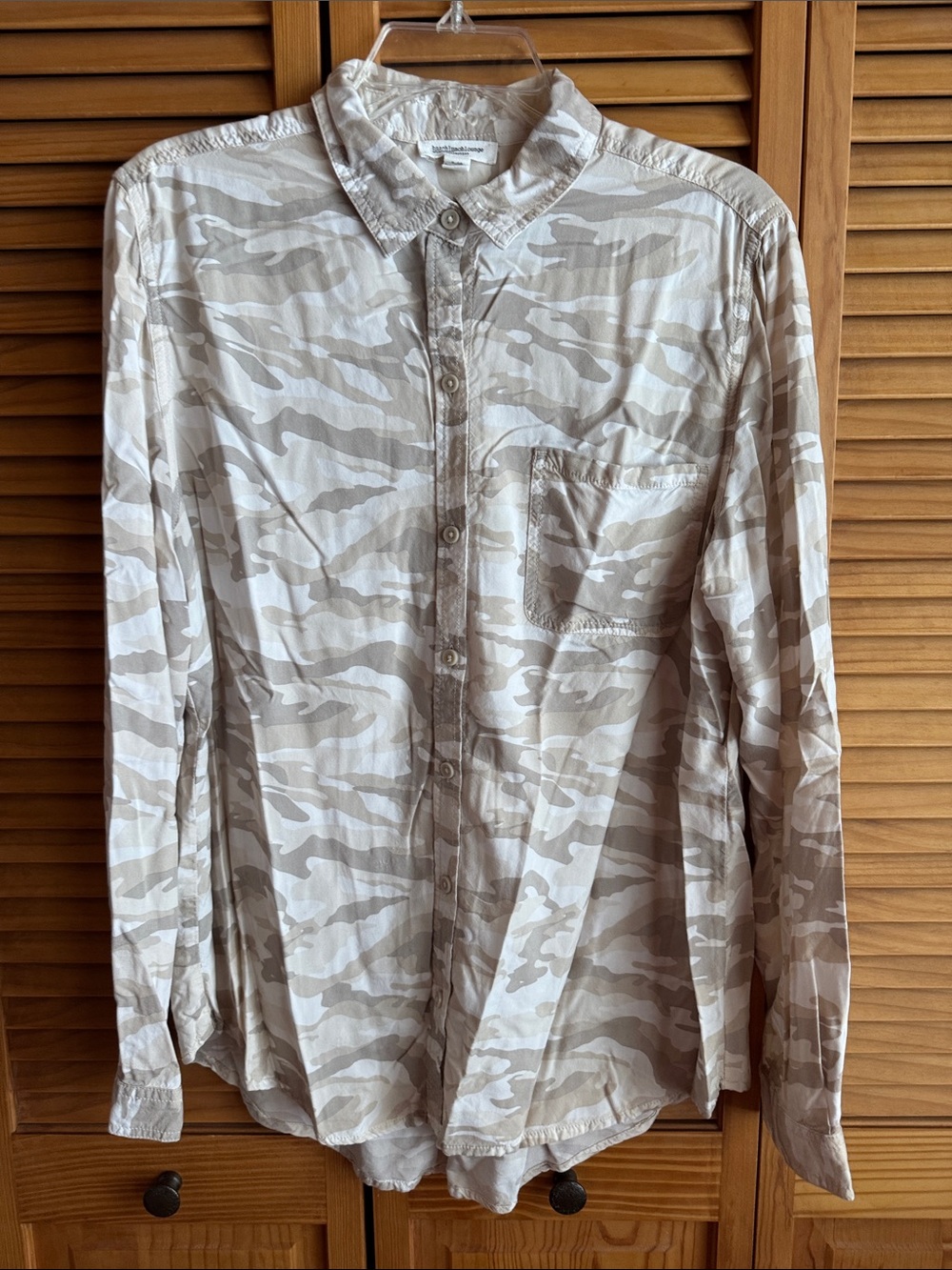 beachlunchlounge Light Beige & White Camo Button-Down Shirt